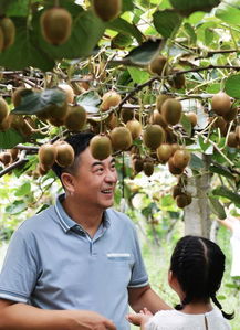 路人鏡頭下的張嘉譯 歲月沉淀下的和善與真實(shí)